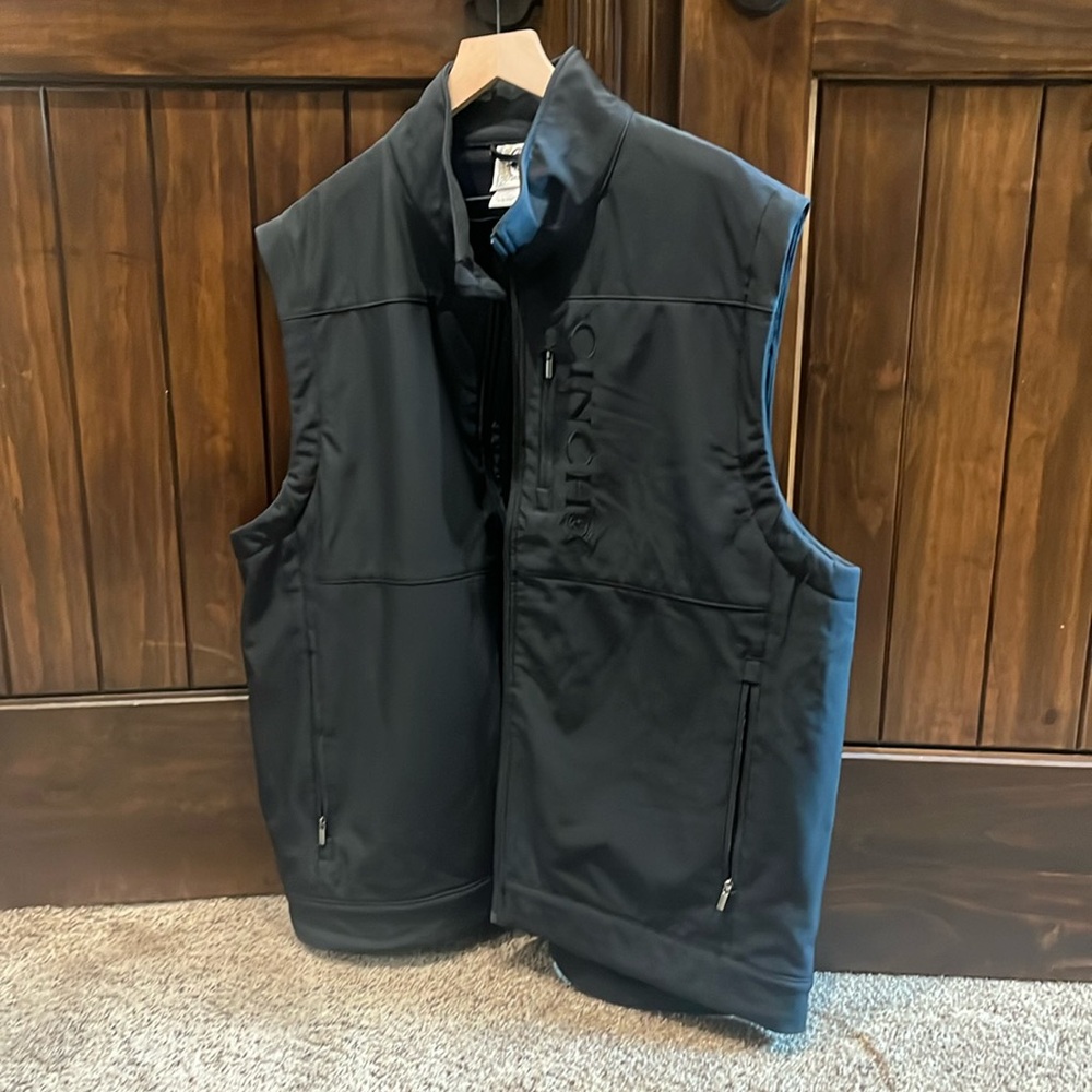 Men’s cinch black vest